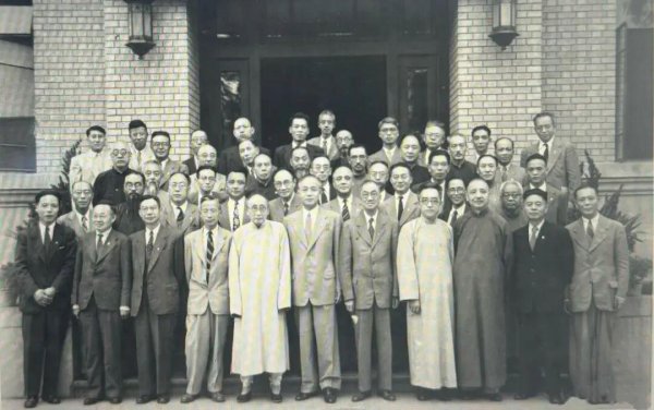 和业众 课本里没有的民国旧事：大师们的恩怨，轨事、秘闻、侧影、雅与俗